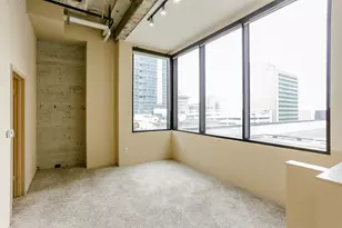 917 Main St, Houston, TX 77002 - Photo 1