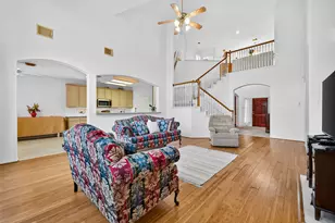 11018 Seminole Spring Ln, Houston, TX 77089 - Photo 10