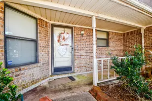 68 Alexander Ct, Angleton, TX 77515 - Photo 4