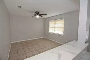 1661 Northwood St, Houston, TX 77009 - Photo 4
