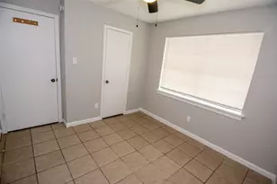 1661 Northwood St, Houston, TX 77009 - Photo 8
