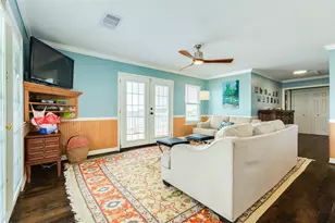 4025 6th St, Galveston, TX 77554 - Photo 4