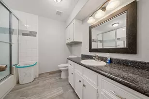 201 Amber Ln, League City, TX 77573 - Photo 24