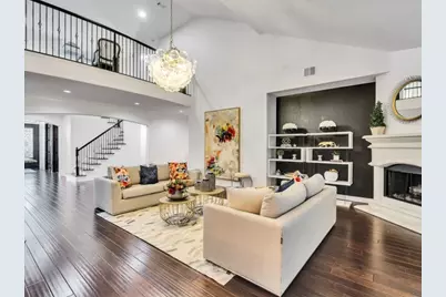 2523 Watts Street, Houston, TX 77030 - Photo 2