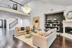 2523 Watts St, Houston, TX 77030 - Photo 2