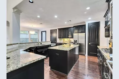 2523 Watts Street, Houston, TX 77030 - Photo 6