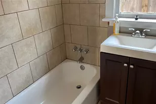 720 E 12th St, Houston, TX 77008 - Photo 8