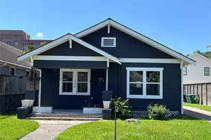 720 E 12th St, Houston, TX 77008 - Photo 2