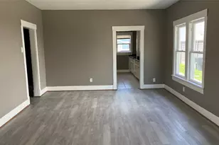 720 E 12th St, Houston, TX 77008 - Photo 4