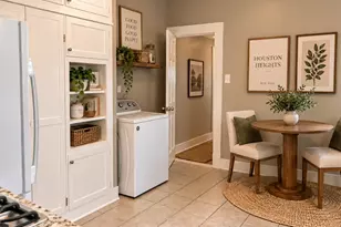720 E 12th St, Houston, TX 77008 - Photo 24