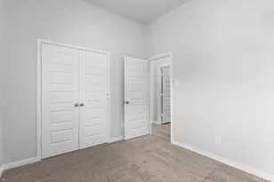 11880 E Gate Dr, Willis, TX 77318 - Photo 10