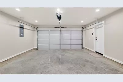 126 Sidney Street, Houston, TX 77003 - Photo 26
