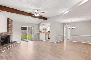 407 Ironbark Dr, Houston, TX 77598 - Photo 4