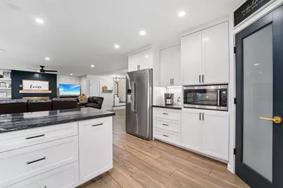 6 Rockingham Place, Conroe, TX 77304 - Photo 8