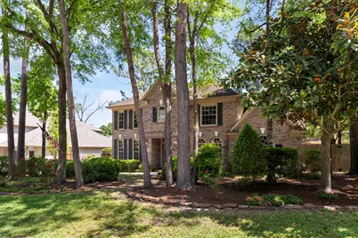 10 Scenic Mill Place, The Woodlands, TX 77382 - Photo 2