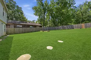 15011 Crockett Rd, Willis, TX 77378 - Photo 18