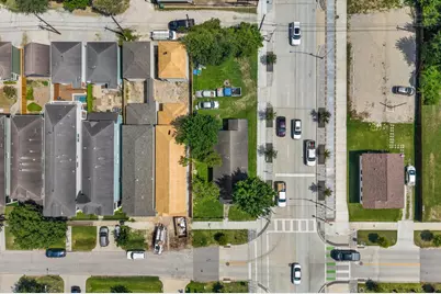 801 W 22nd Street, Houston, TX 77008 - Photo 2