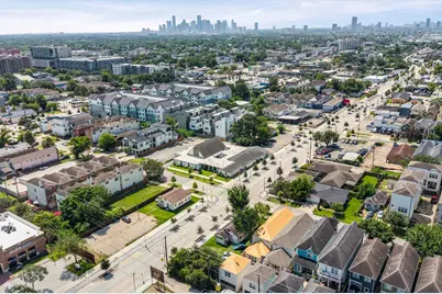 801 W 22nd Street, Houston, TX 77008 - Photo 10