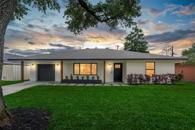 1818 Watercrest Drive, Houston, TX 77008 - Photo 2