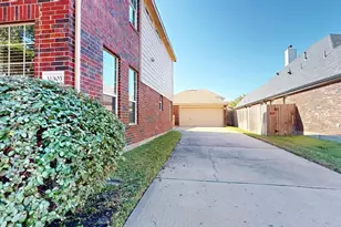 11303 Blossom Lake Ct, Cypress, TX 77433 - Photo 38