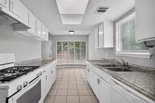 11203 Sagehill Dr, Houston, TX 77089 - Photo 18