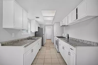 11203 Sagehill Drive, Houston, TX 77089 - Photo 14
