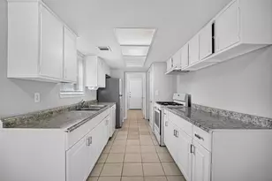 11203 Sagehill Dr, Houston, TX 77089 - Photo 14