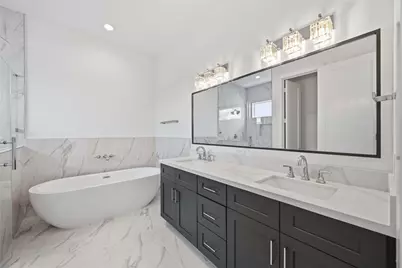 1110 Peden Street #B, Houston, TX 77006 - Photo 8