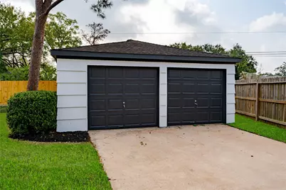 6027 Valkeith Drive, Houston, TX 77096 - Photo 30