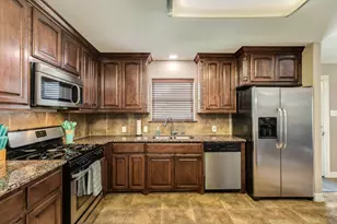 6108 Fox Ridge Dr, Angleton, TX 77515 - Photo 12