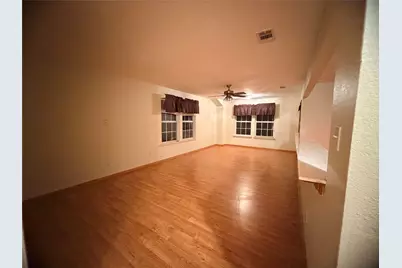 2567 Avenue D, Dickinson, TX 77539 - Photo 10