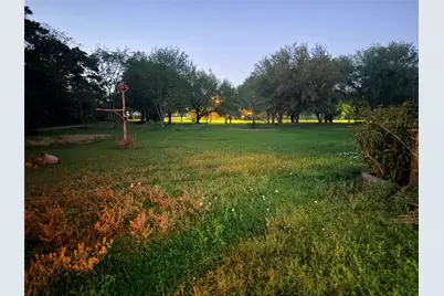 2567 Avenue D, Dickinson, TX 77539 - Photo 1