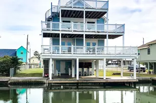 21820 Deaf P Smith Dr, Galveston, TX 77554 - Photo 2