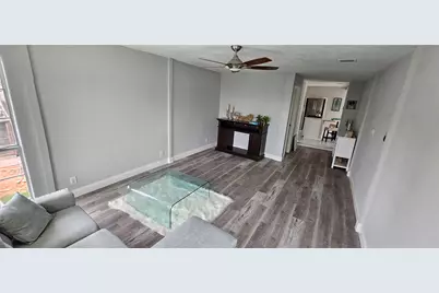 1643 Railroad Avenue, Dickinson, TX 77539 - Photo 8