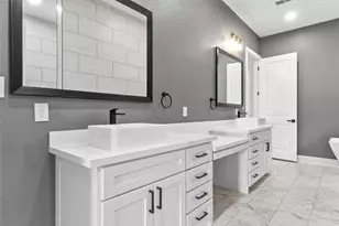 22010 Chenango Lake Dr, Angleton, TX 77515 - Photo 18