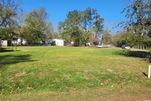 601 Earnest Carrington Sr Ave, Cleveland, TX 77327 - Photo 1