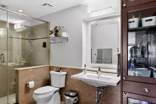 415 Kempner St, Galveston, TX 77550 - Photo 16