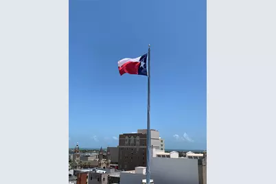 415 Kempner Street #3D, Galveston, TX 77550 - Photo 32