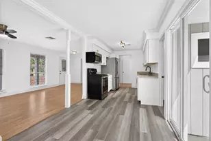 6717 Sharpcrest St, Houston, TX 77074 - Photo 10