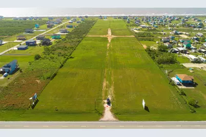 200 Hwy 87, Crystal Beach, TX 77650 - Photo 2