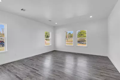 401 E Martin Luther King Blvd #B, Willis, TX 77378 - Photo 6