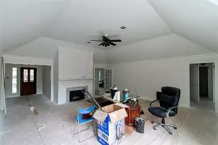 11727 Mighty Redwood Dr, Pasadena, TX 77059 - Photo 10