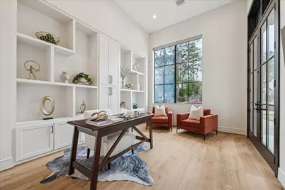 1619 Lynnview Drive, Houston, TX 77055 - Photo 8