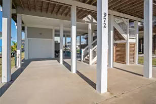 972 Pelican Ln, Crystal Beach, TX 77650 - Photo 6