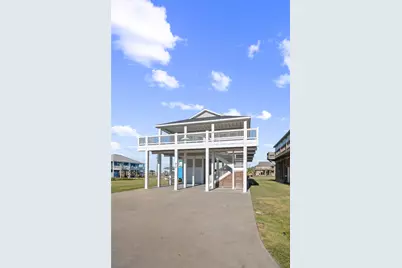 972 Pelican Lane, Crystal Beach, TX 77650 - Photo 4