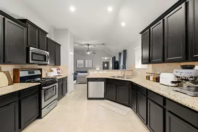 3059 Hawthorne Glen Lane, League City, TX 77539 - Photo 8