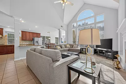 806 Spring Mist Court, Sugar Land, TX 77479 - Photo 8