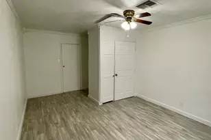 10823 Eddyrock St, Houston, TX 77089 - Photo 12