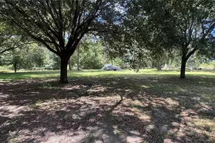28 T Carter Rd, Huntsville, TX 77340 - Photo 2