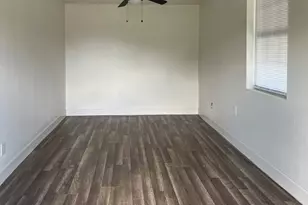 201 Eastwood St #1, Houston, TX 77011 - Photo 10